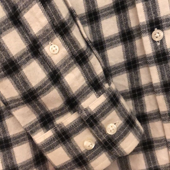 Banana Republic Men’s Size Medium Flannel! - Picture 4 of 4